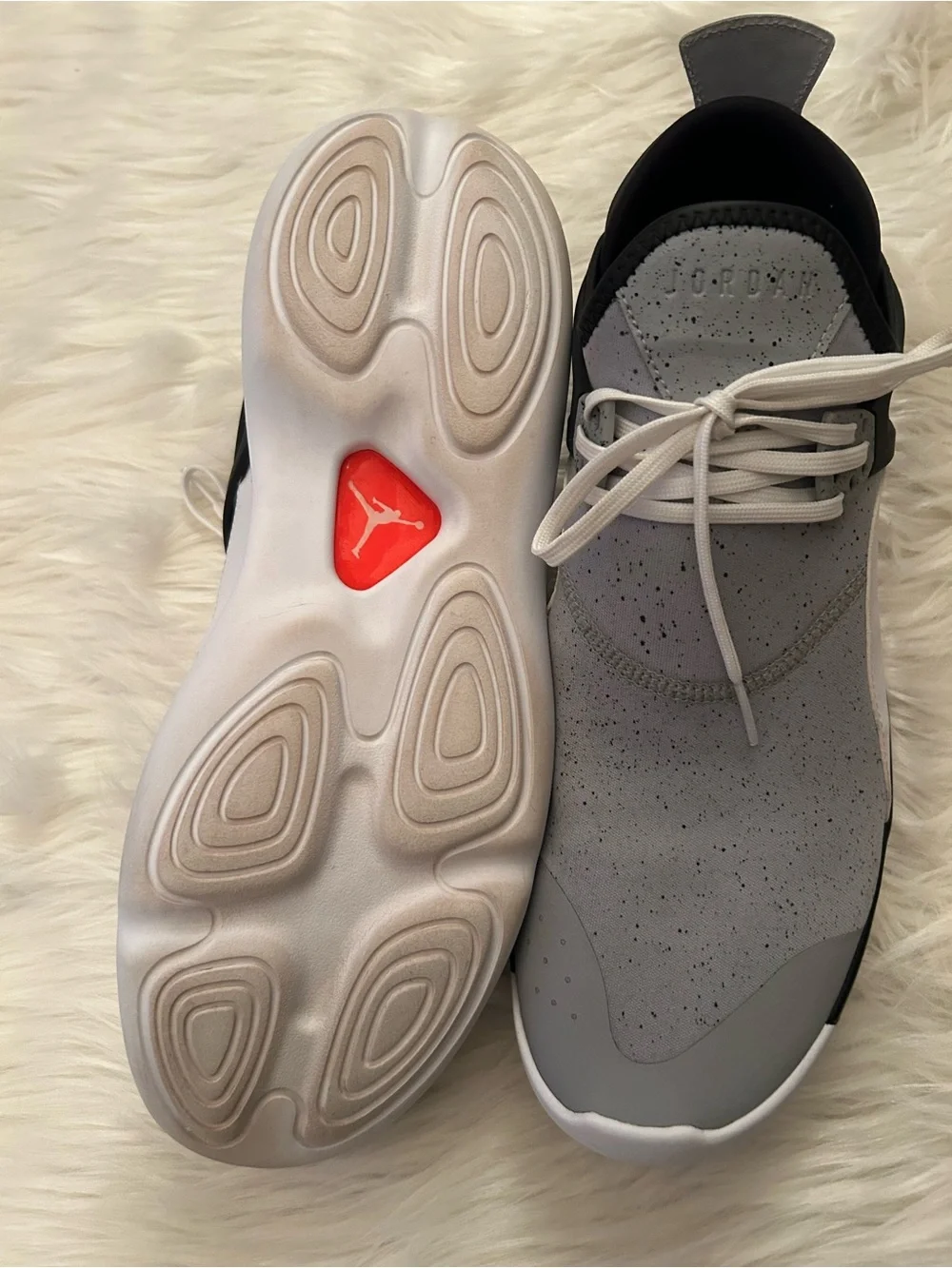 Jordan Men's Grey and Black Speckled Sneakers